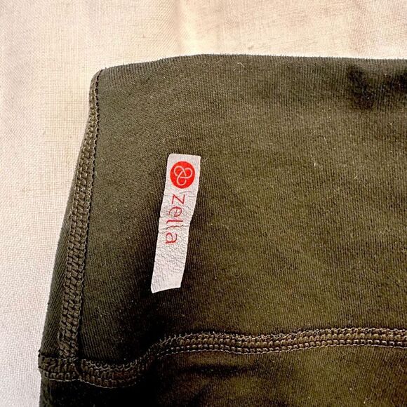 Zella Elastic Waist Pull-on Cropped Yoga Leggings Olive Green Large - Picture 4 of 4